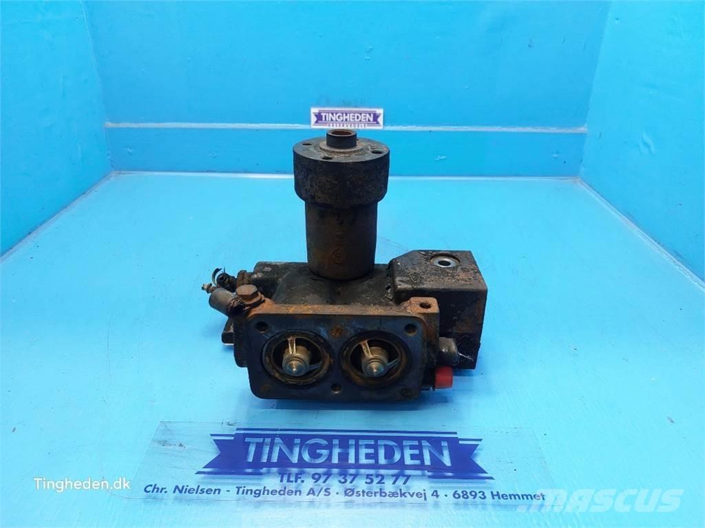 John Deere T660I Motorer