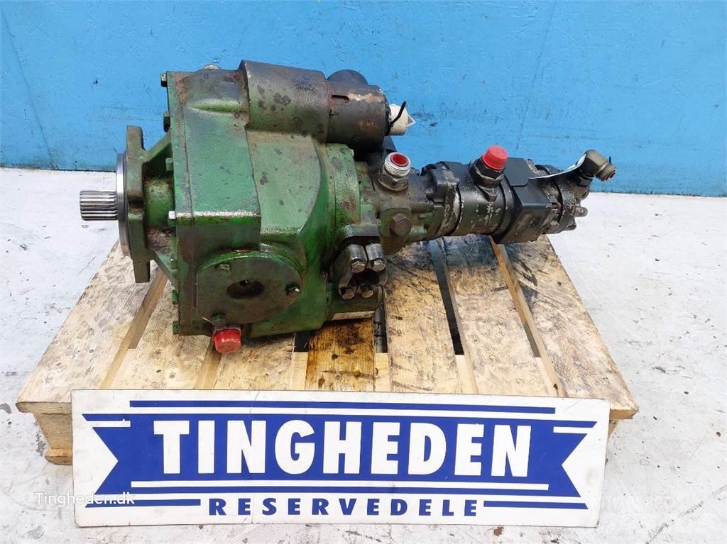 John Deere T660I Hydraulikk