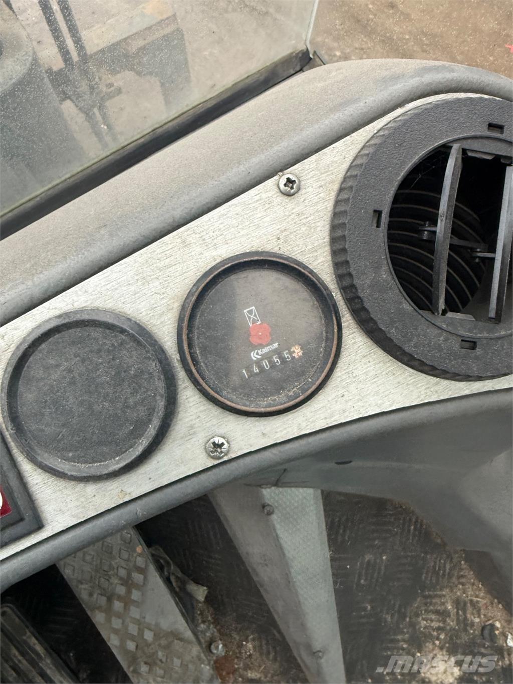 Kalmar DCD80-6 Diesel Trucker