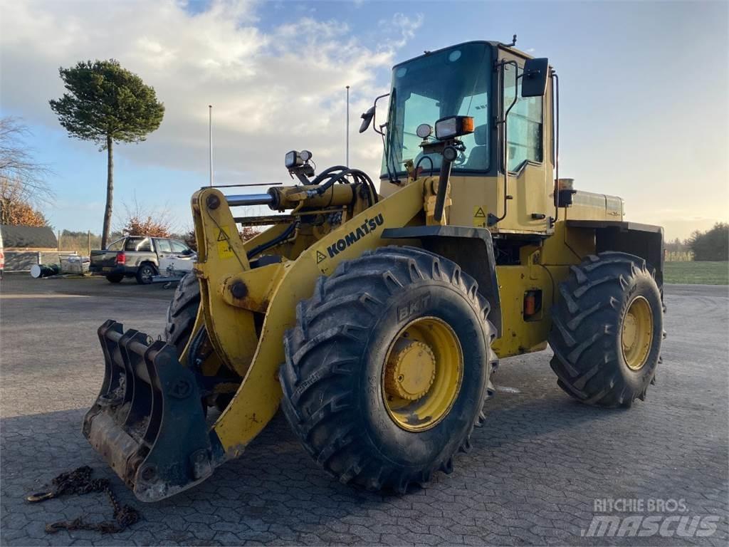 Komatsu WA270 Hjullastere