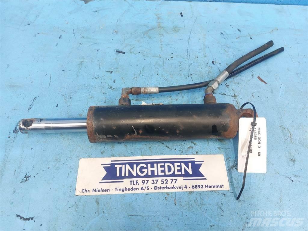 MacDon D60 Skurtresker tilbehør