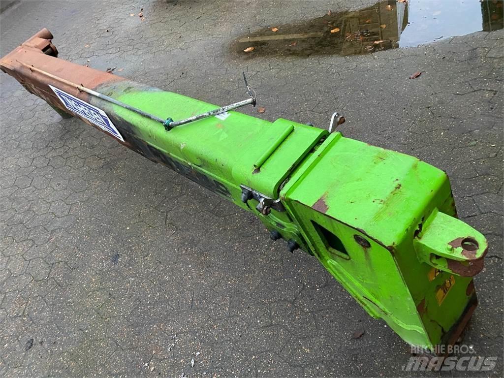 Merlo 25.6 Bommer og stikker