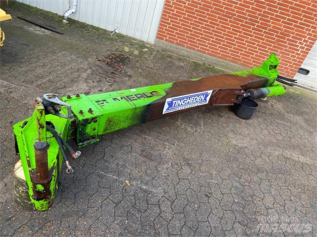Merlo 28.7 Bommer og stikker
