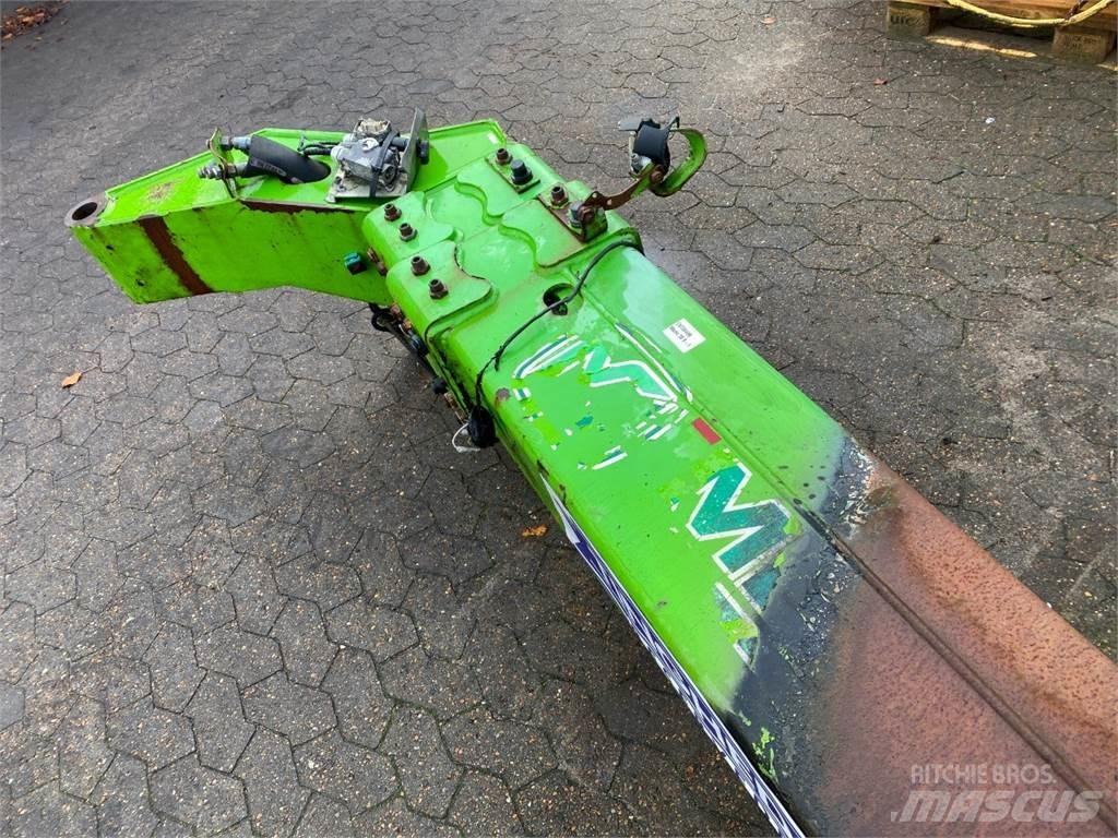 Merlo 30.9 Bom Bommer og stikker