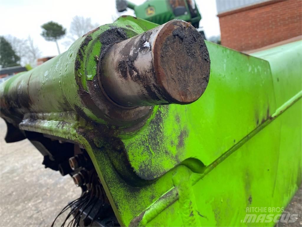 Merlo 38.10 Bommer og stikker