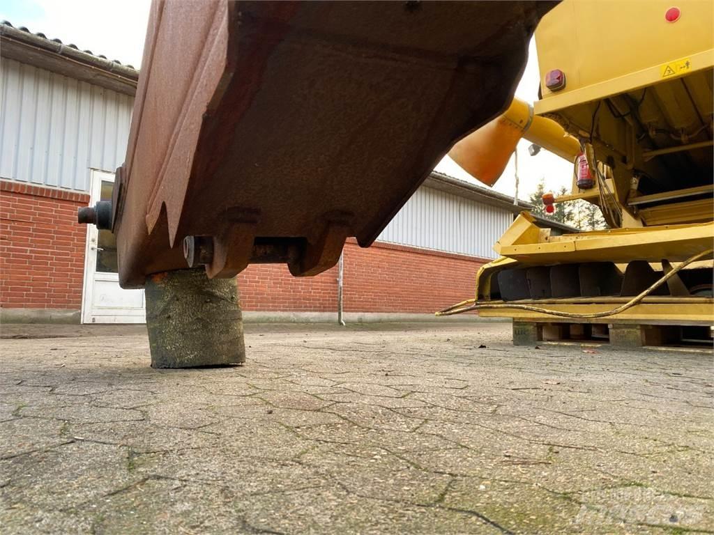 Merlo 40.7 Bommer og stikker