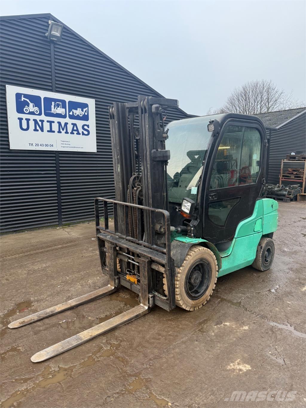 Mitsubishi FD35 Diesel Trucker