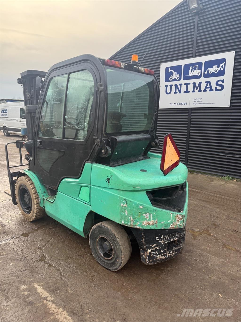 Mitsubishi FD35 Diesel Trucker