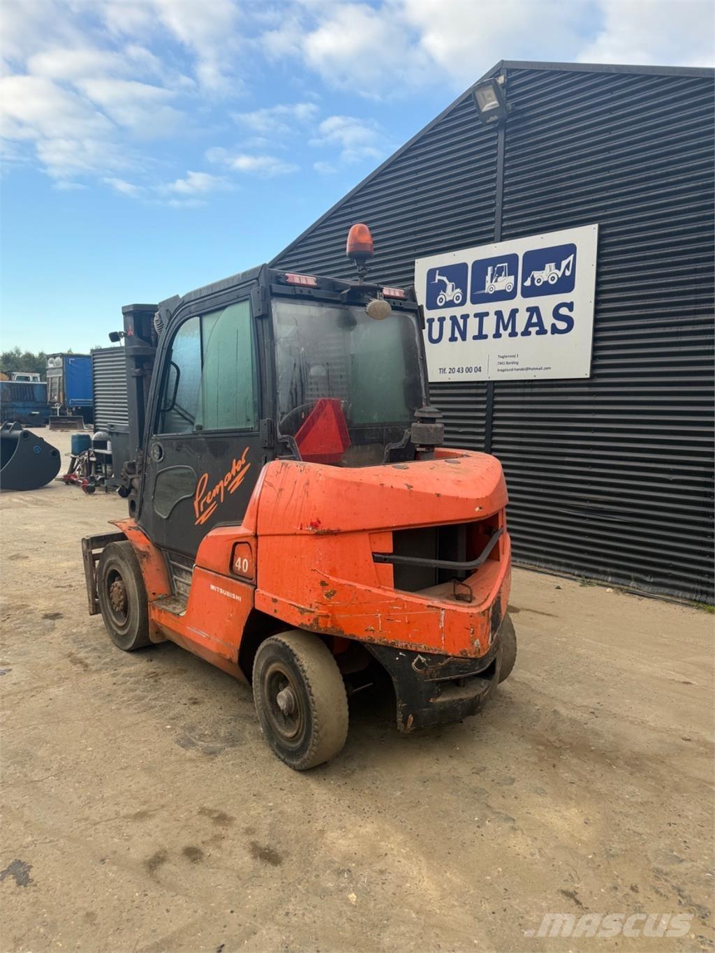 Mitsubishi FD40 Diesel Trucker