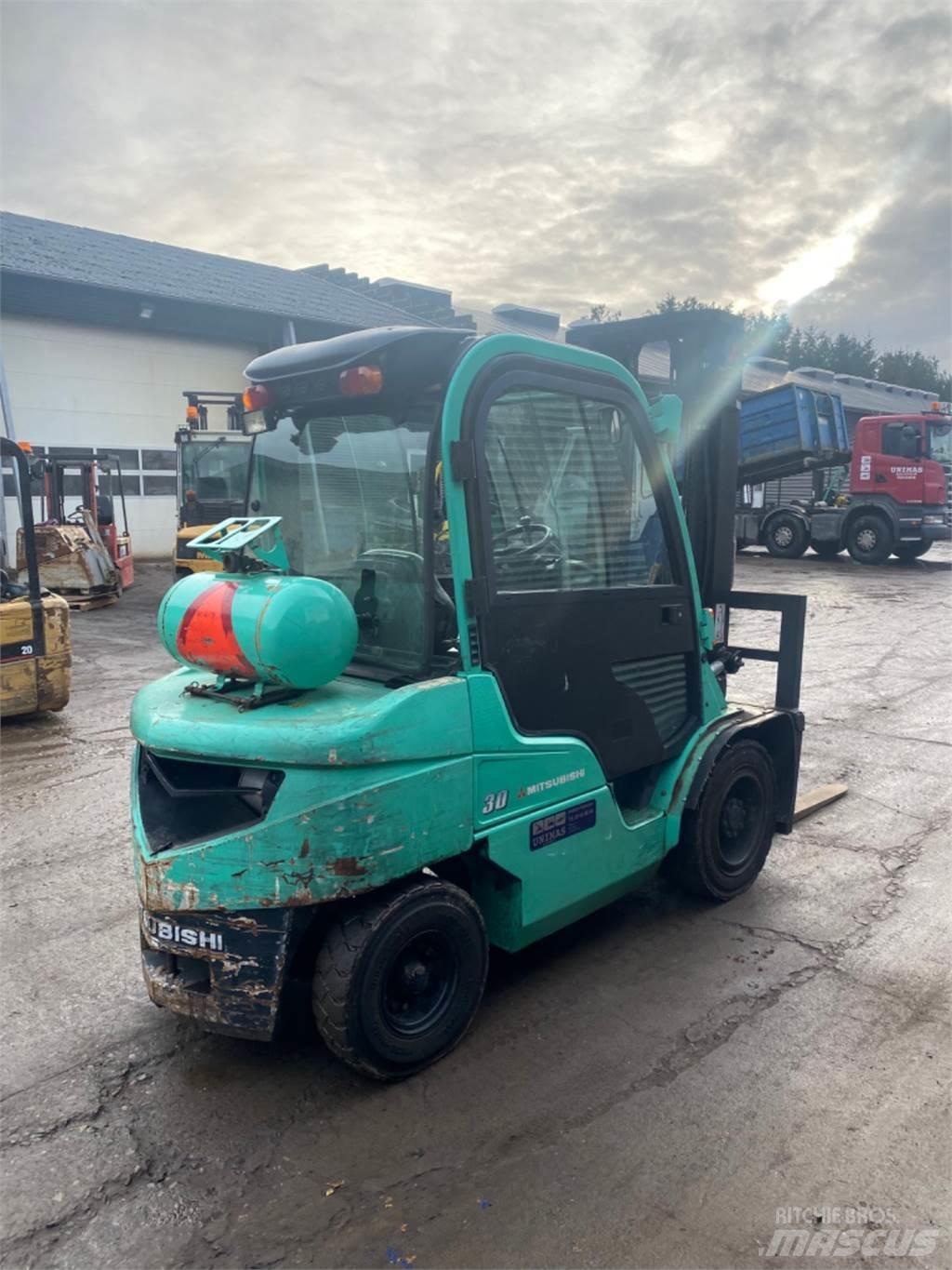 Mitsubishi FG30 Propan trucker