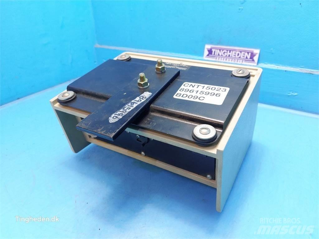 New Holland  Lys - Elektronikk