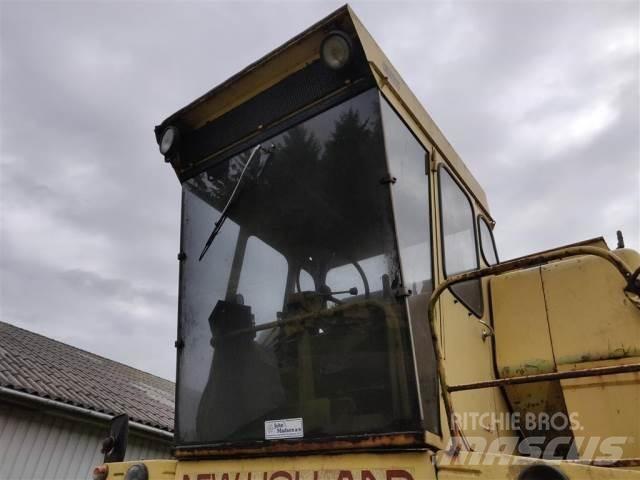 New Holland 1550 Førerhus og Interiør