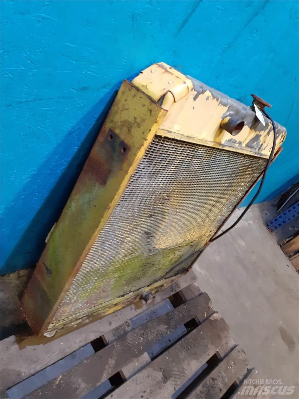 New Holland 8055 Radiatorer