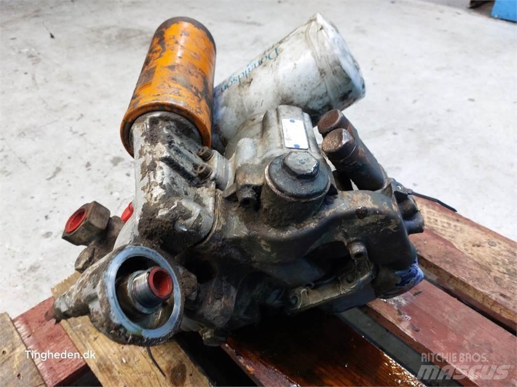 New Holland 8340 Hydraulikk