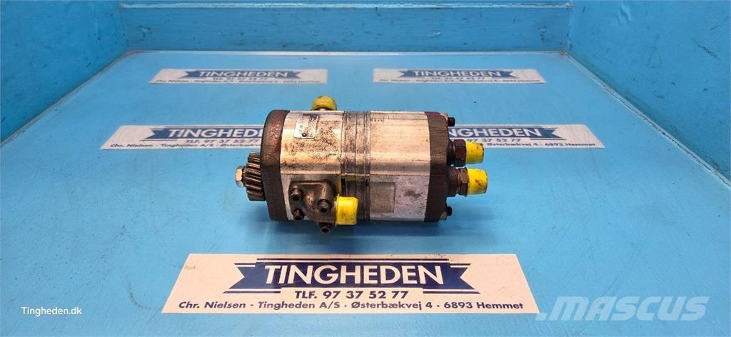 New Holland 844S Hydraulikk