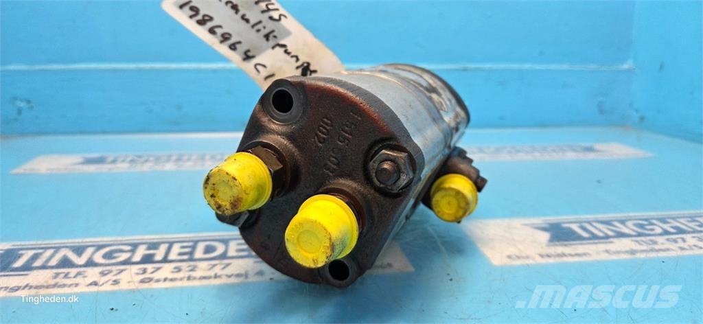 New Holland 844S Hydraulikk