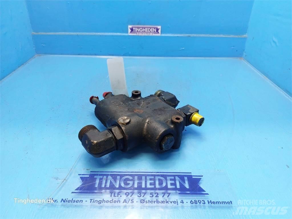 New Holland 8970 Hydraulikk