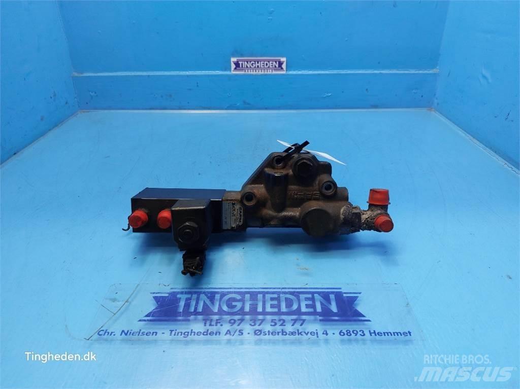 New Holland T6 Hydraulikk