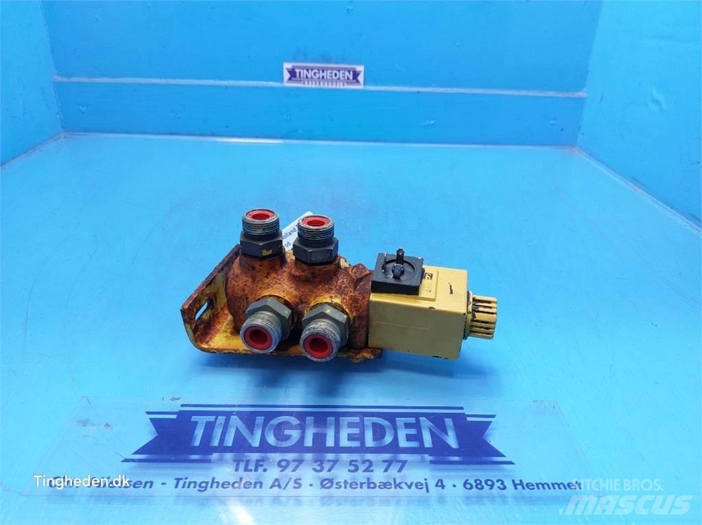 New Holland TF46 Skurtresker tilbehør