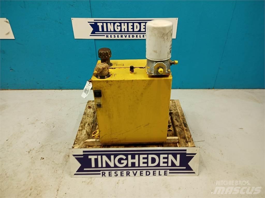 New Holland TF78 Hydraulikk