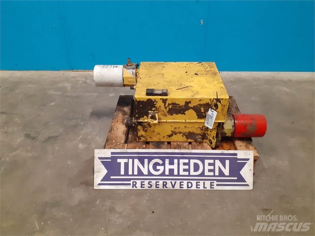 New Holland TX68 Hydraulikk