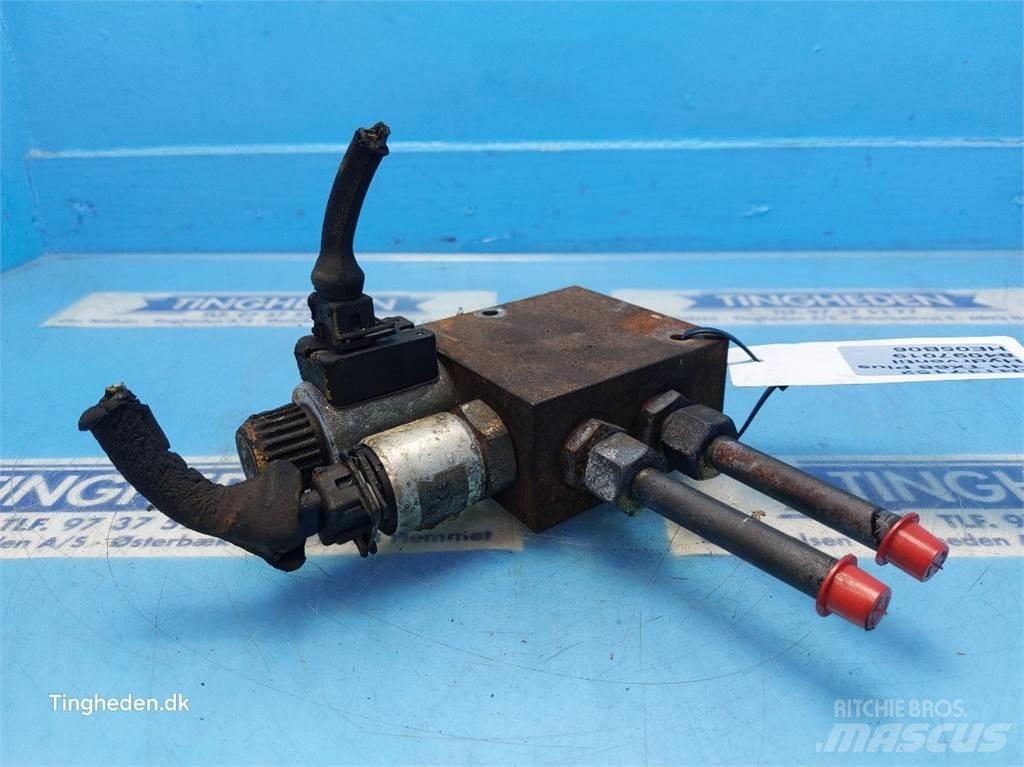 New Holland TX68 Hydraulikk
