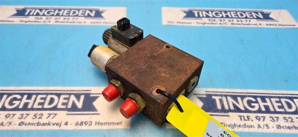 New Holland TX68 Hydraulikk