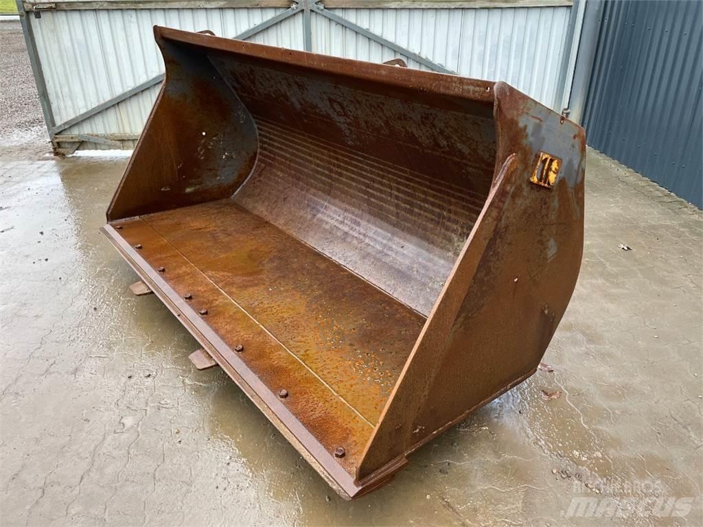  Skovl Kniver