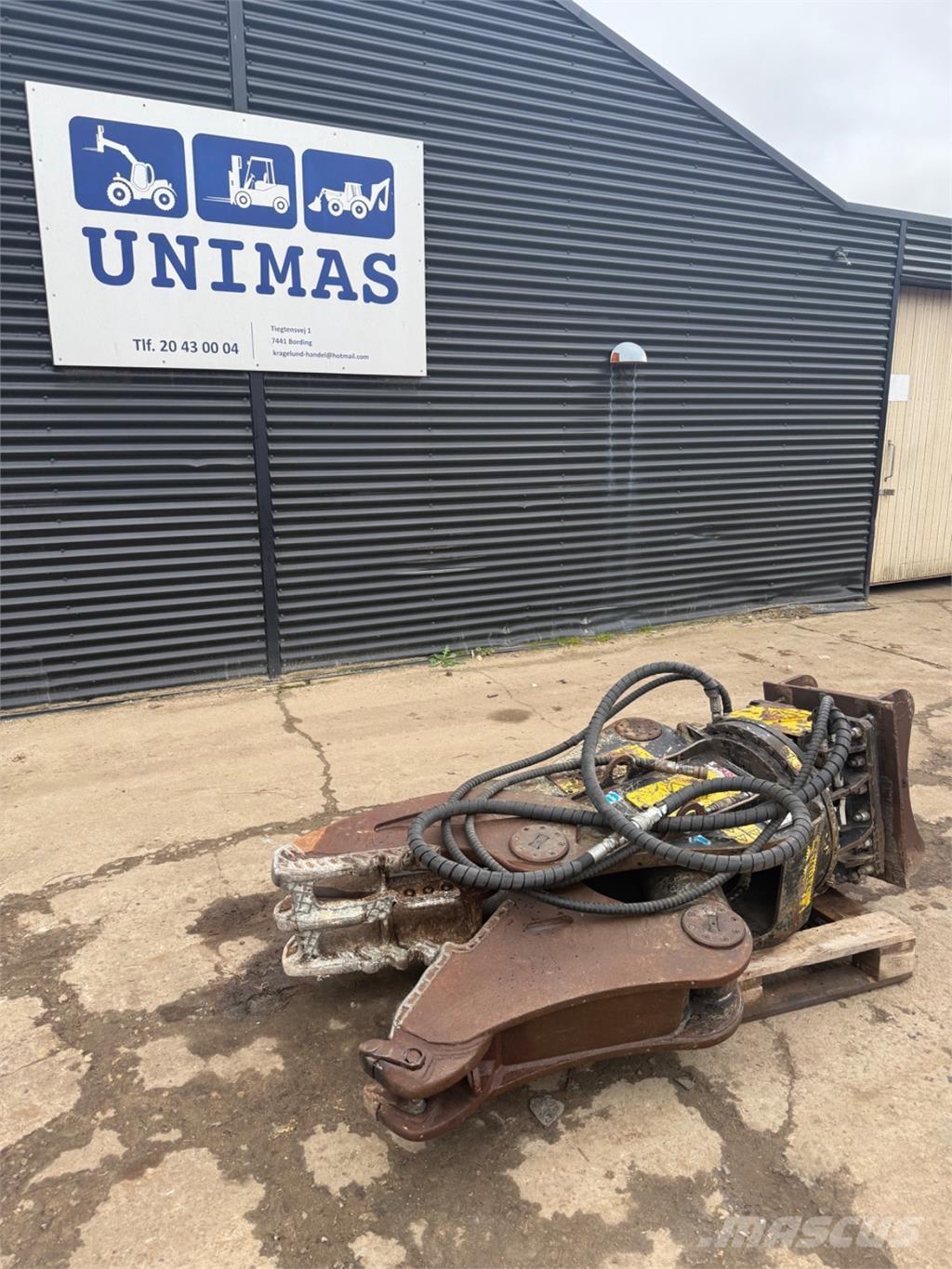  Smacher Asfaltskjærer