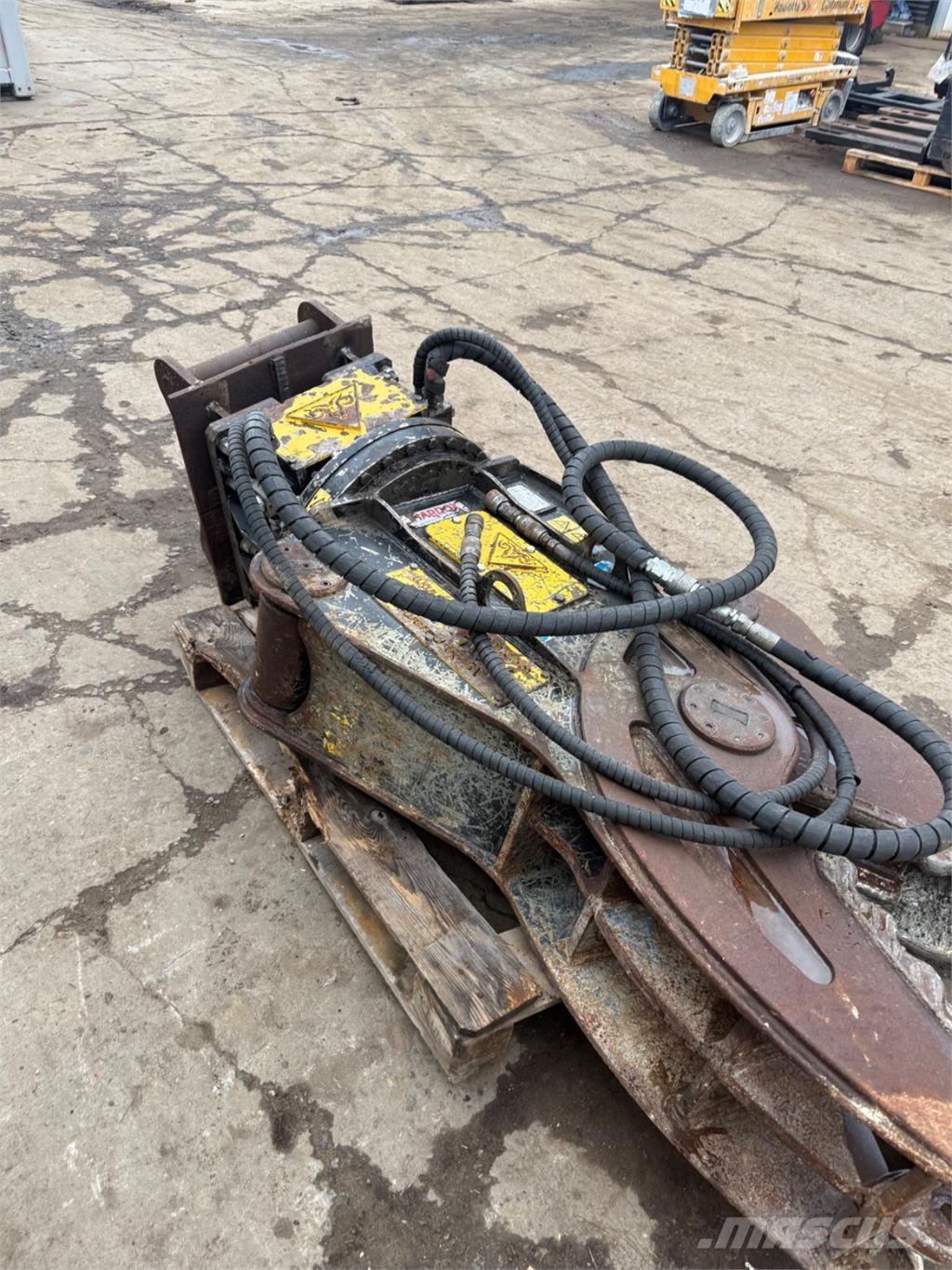  Smacher Asfaltskjærer