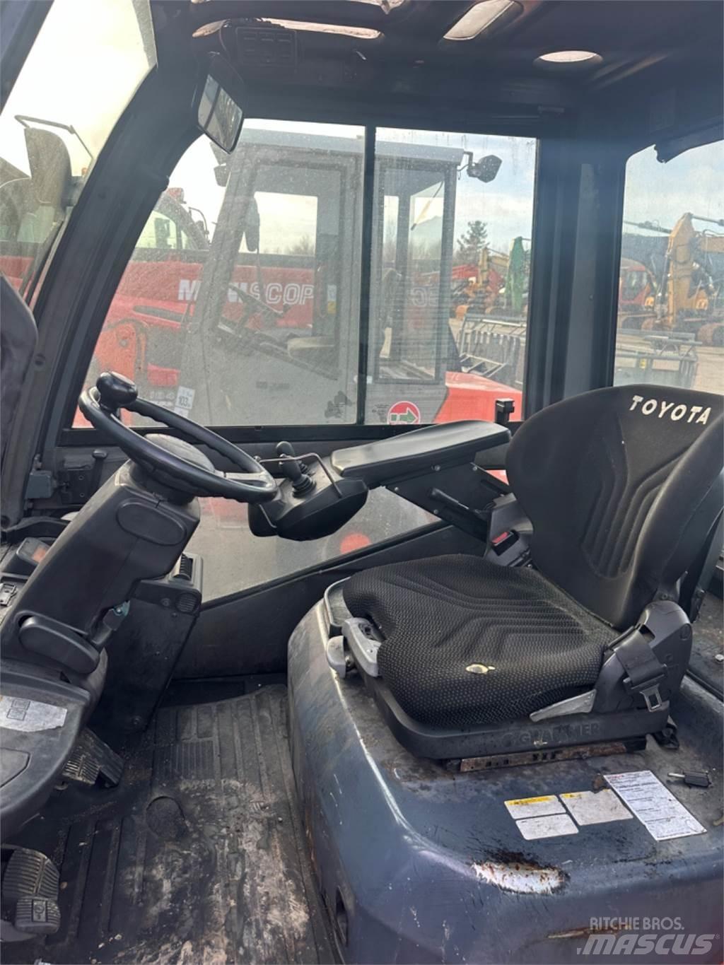 Toyota FD25 Diesel Trucker