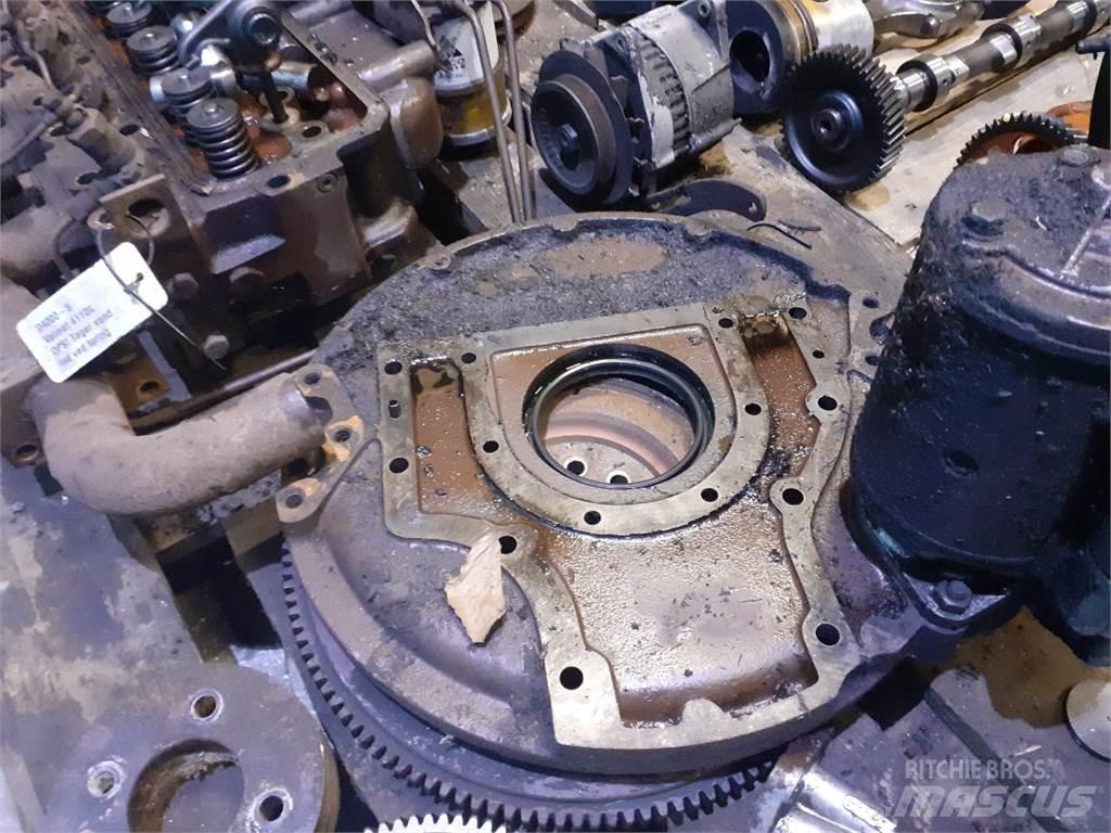 Valmet 411DL Motorer