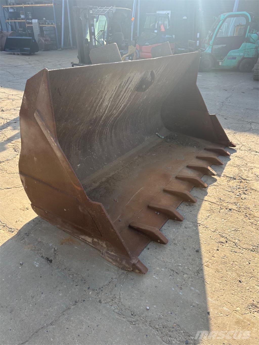 Volvo læsseskovl Kniver