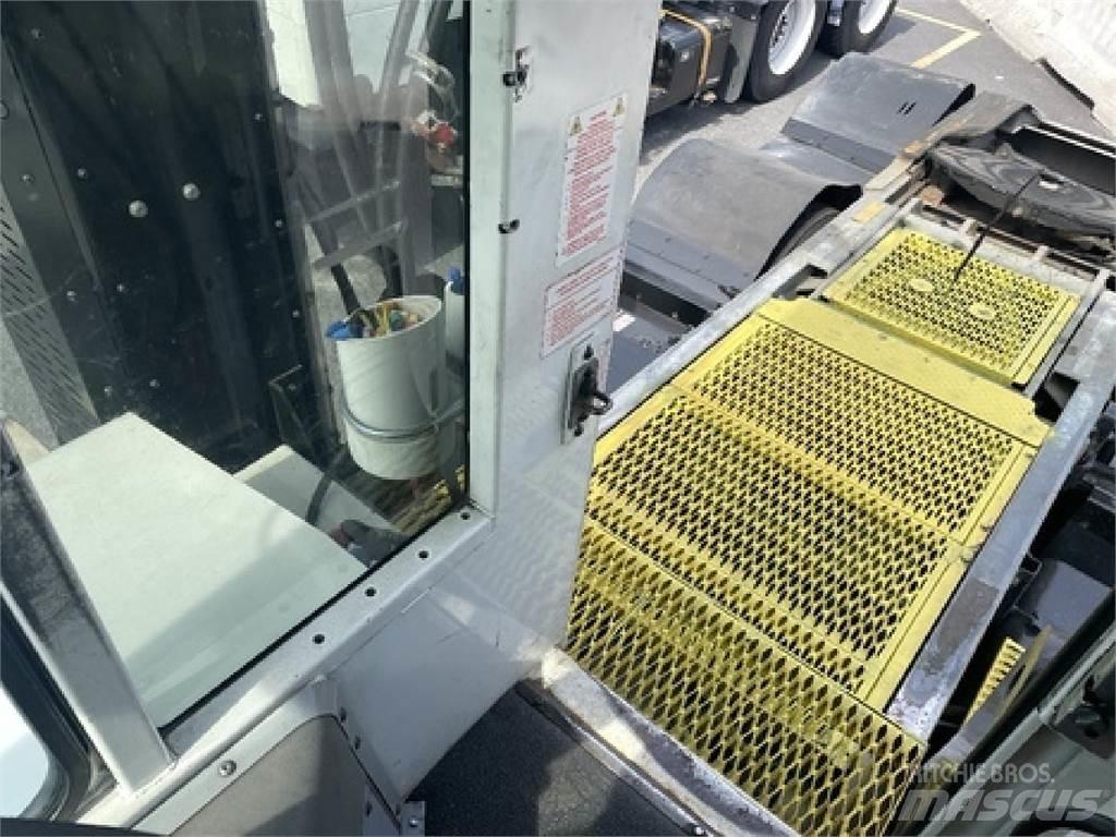Autocar ACTT64 Terminaltraktor