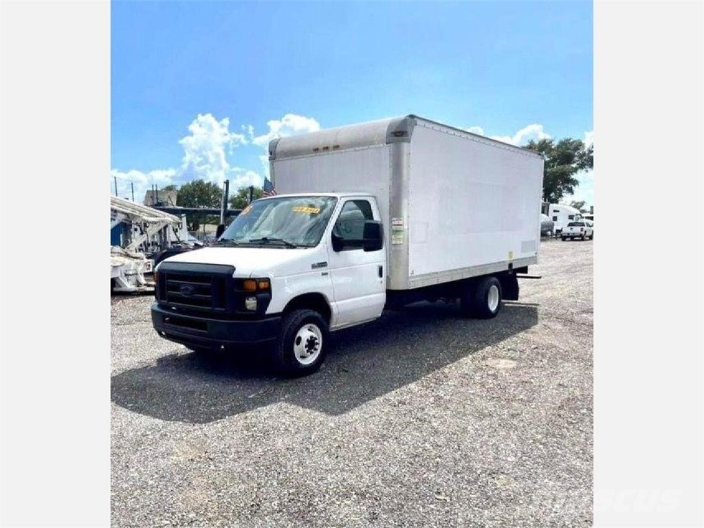 Ford E-350 Skapbiler