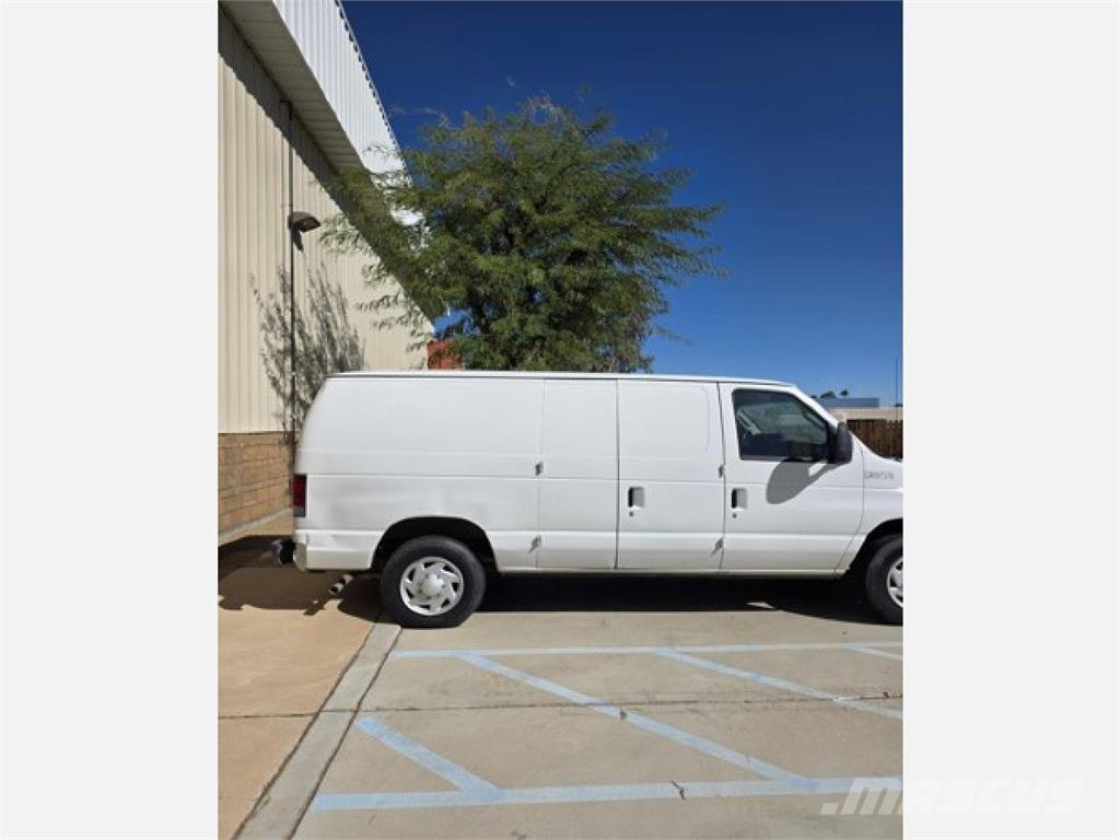 Ford E150 Varebiler