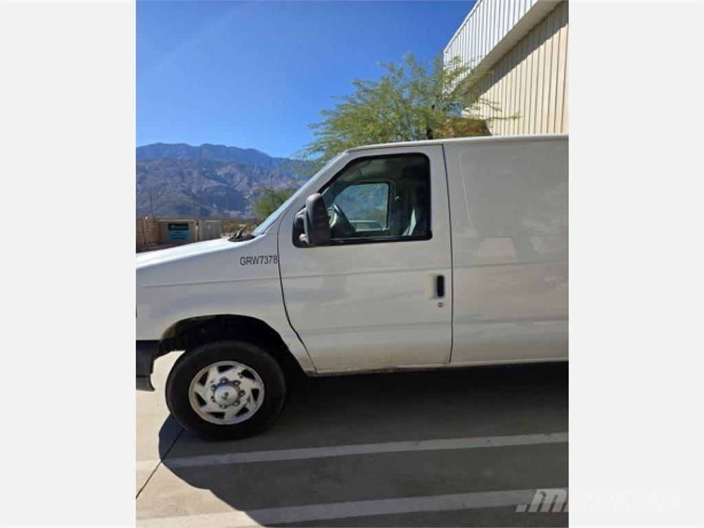Ford E150 Varebiler
