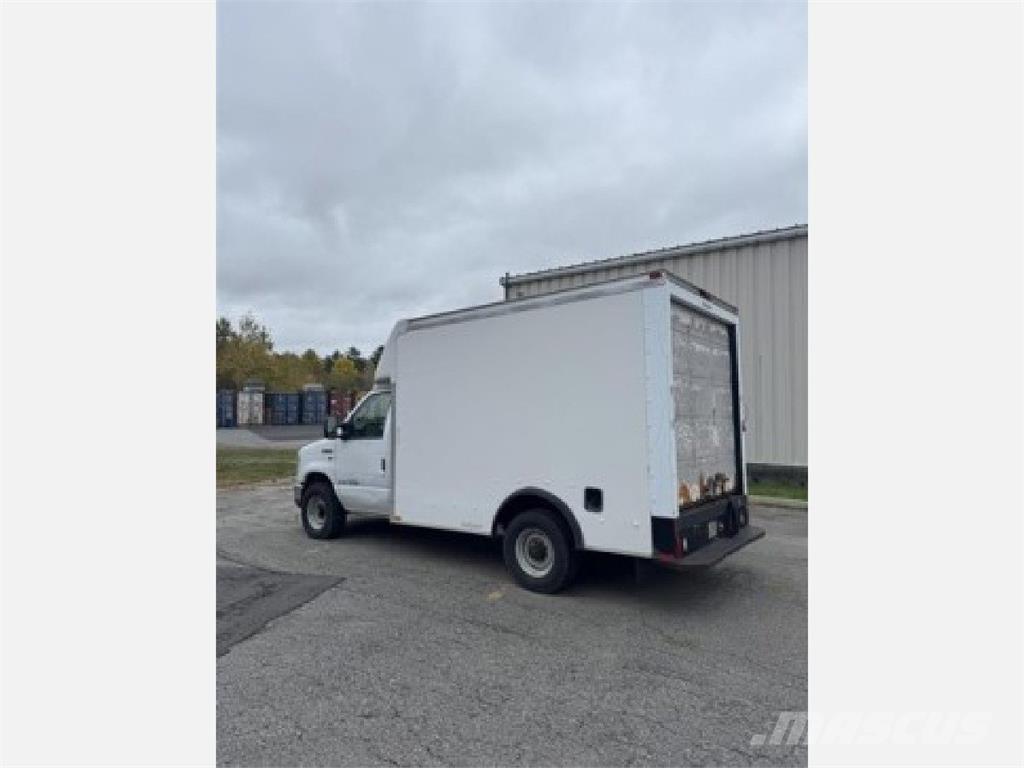 Ford E350 Skapbiler