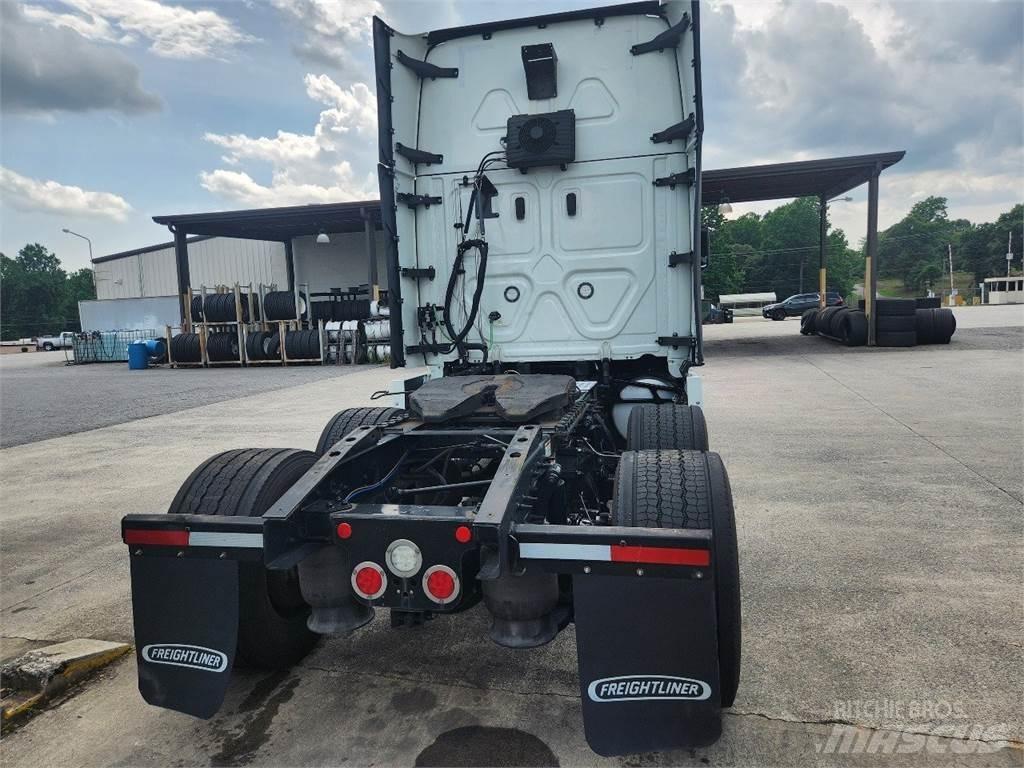 Freightliner 126 Trekkvogner