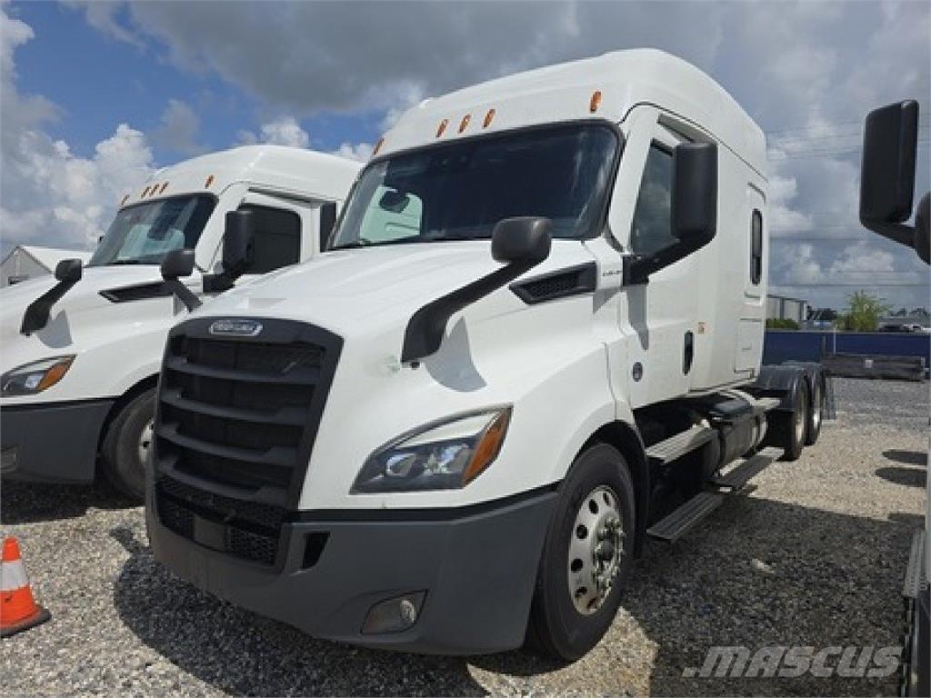 Freightliner CAS116 Trekkvogner