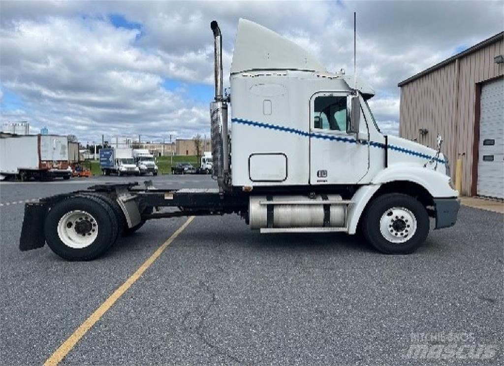 Freightliner CL112G Trekkvogner