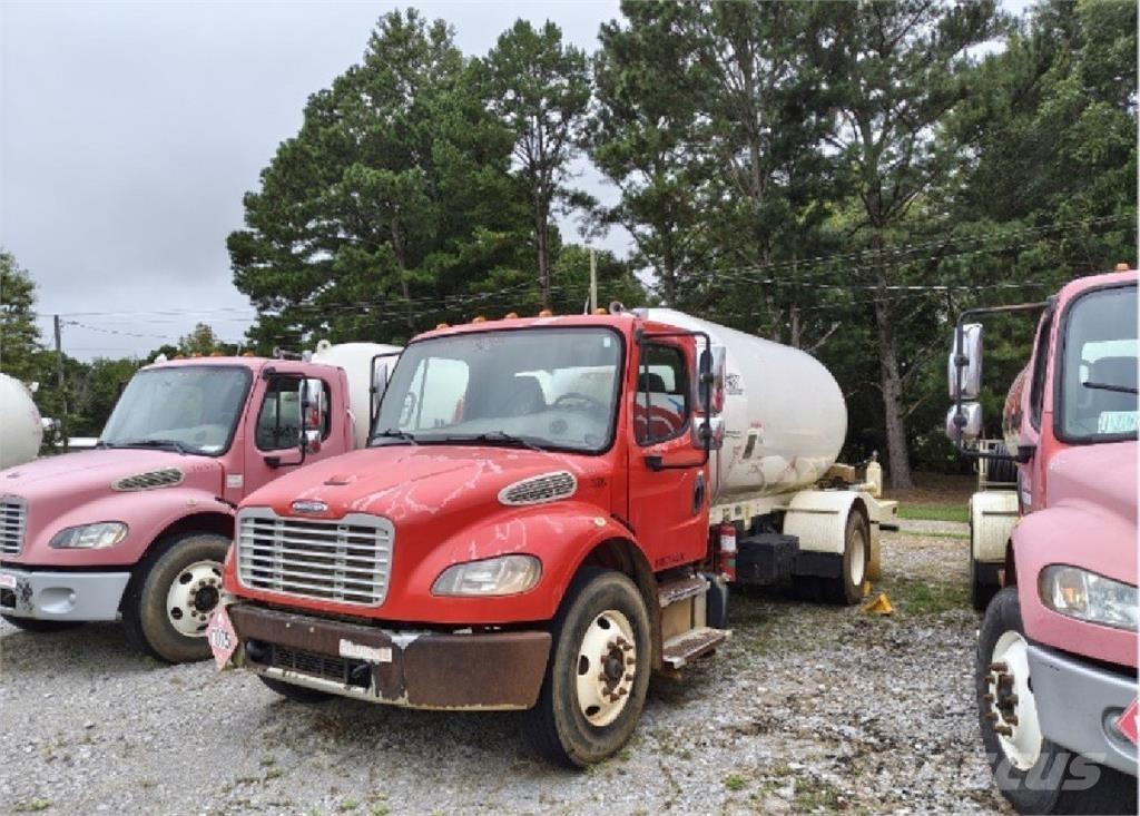 Freightliner M2 Andre lastebiler