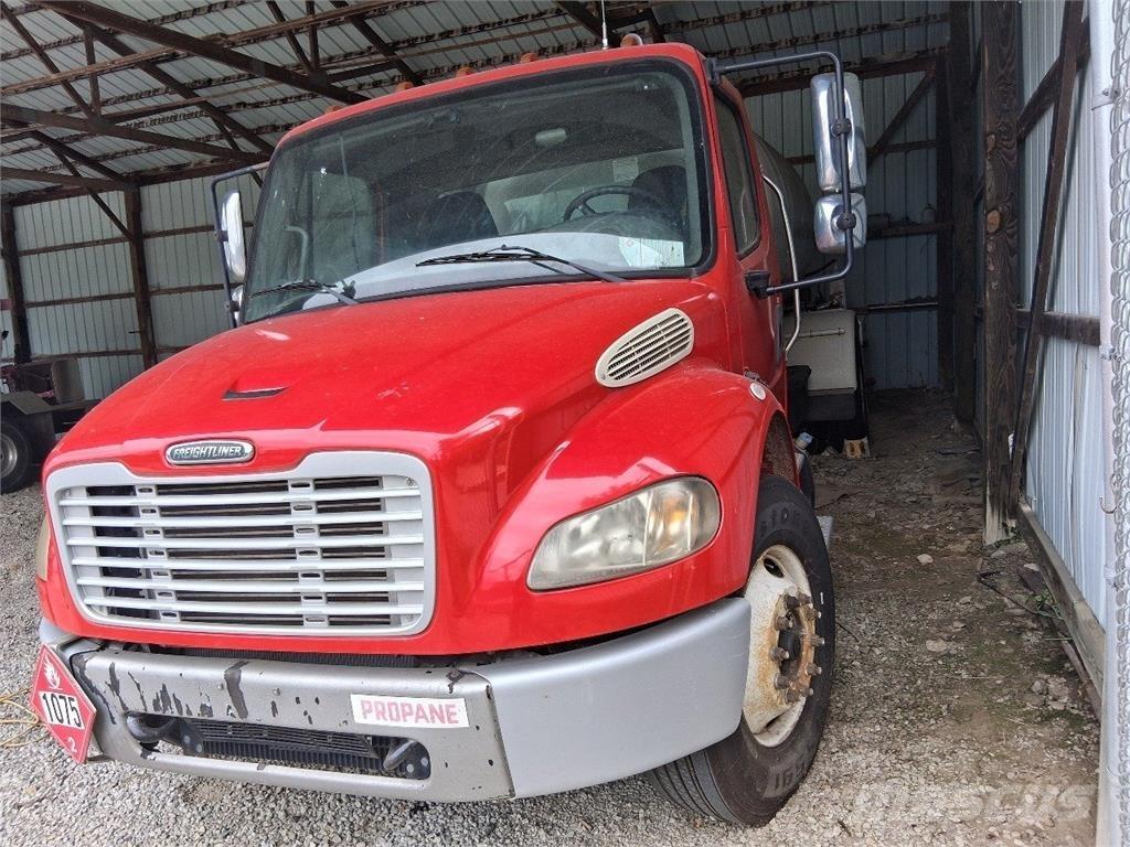 Freightliner M2 Andre lastebiler