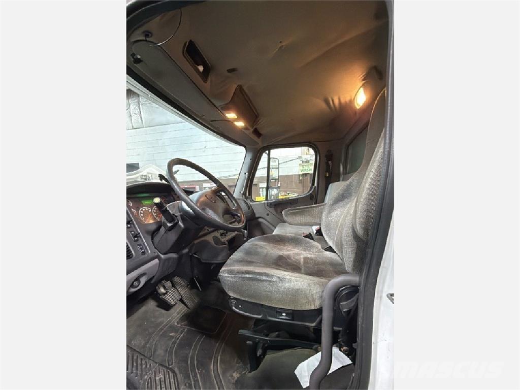 Freightliner M2 Skapbiler Frys/kjøl/varme