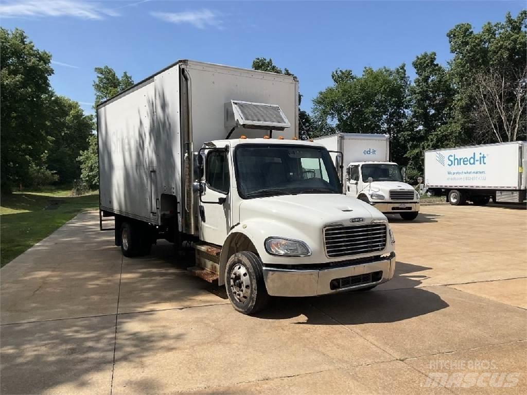 Freightliner M2-106 Skapbiler