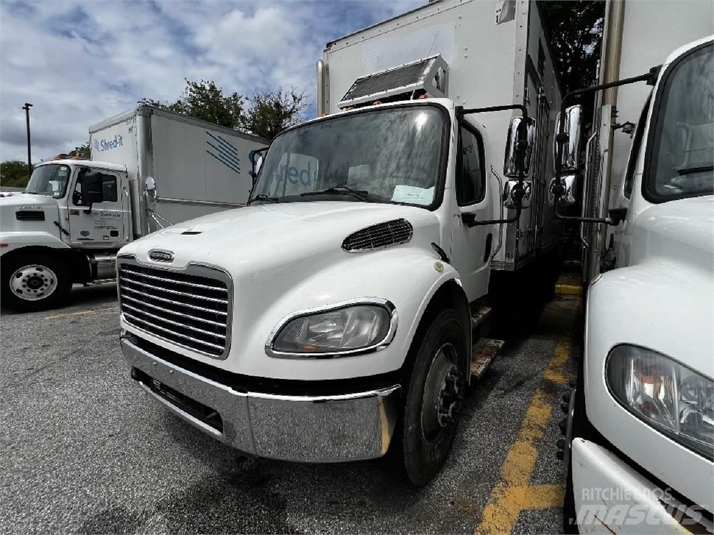 Freightliner M2-106 Skapbiler