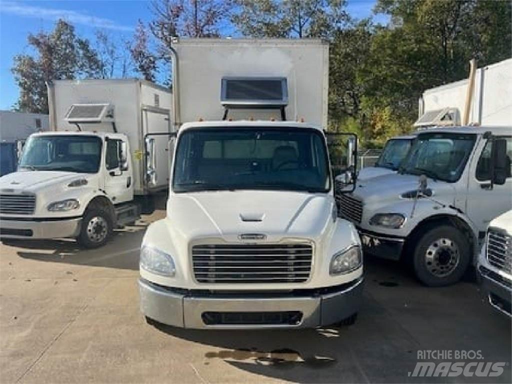 Freightliner M2-106 Skapbiler