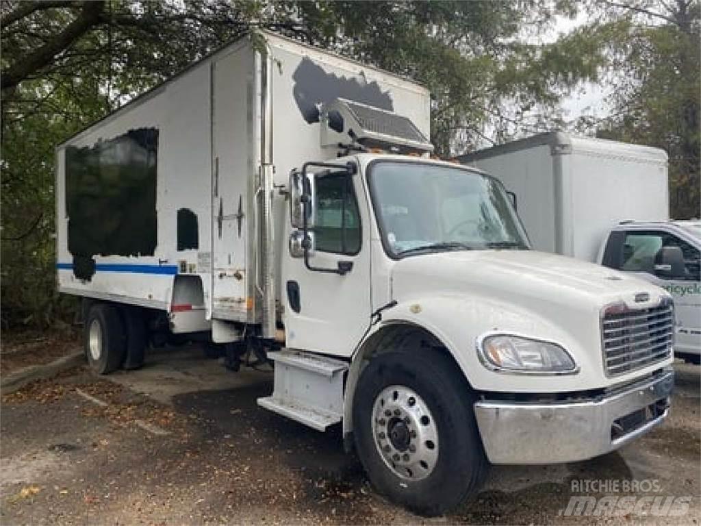 Freightliner M2-106 Skapbiler