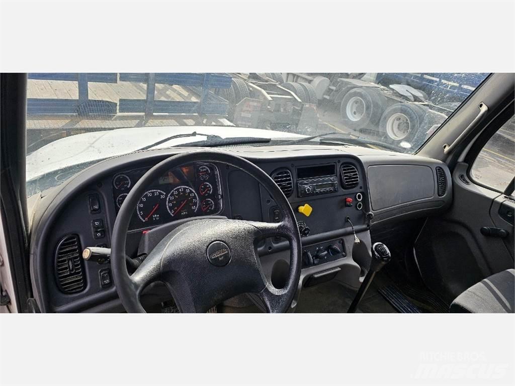 Freightliner M2 106 Planbiler