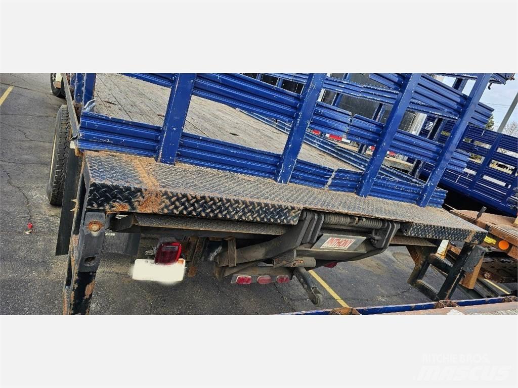 Freightliner M2 106 Planbiler